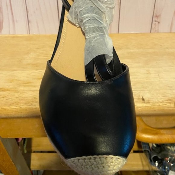 New in Box ~ Lace Up Wedge Sandals - Picture 5 of 7